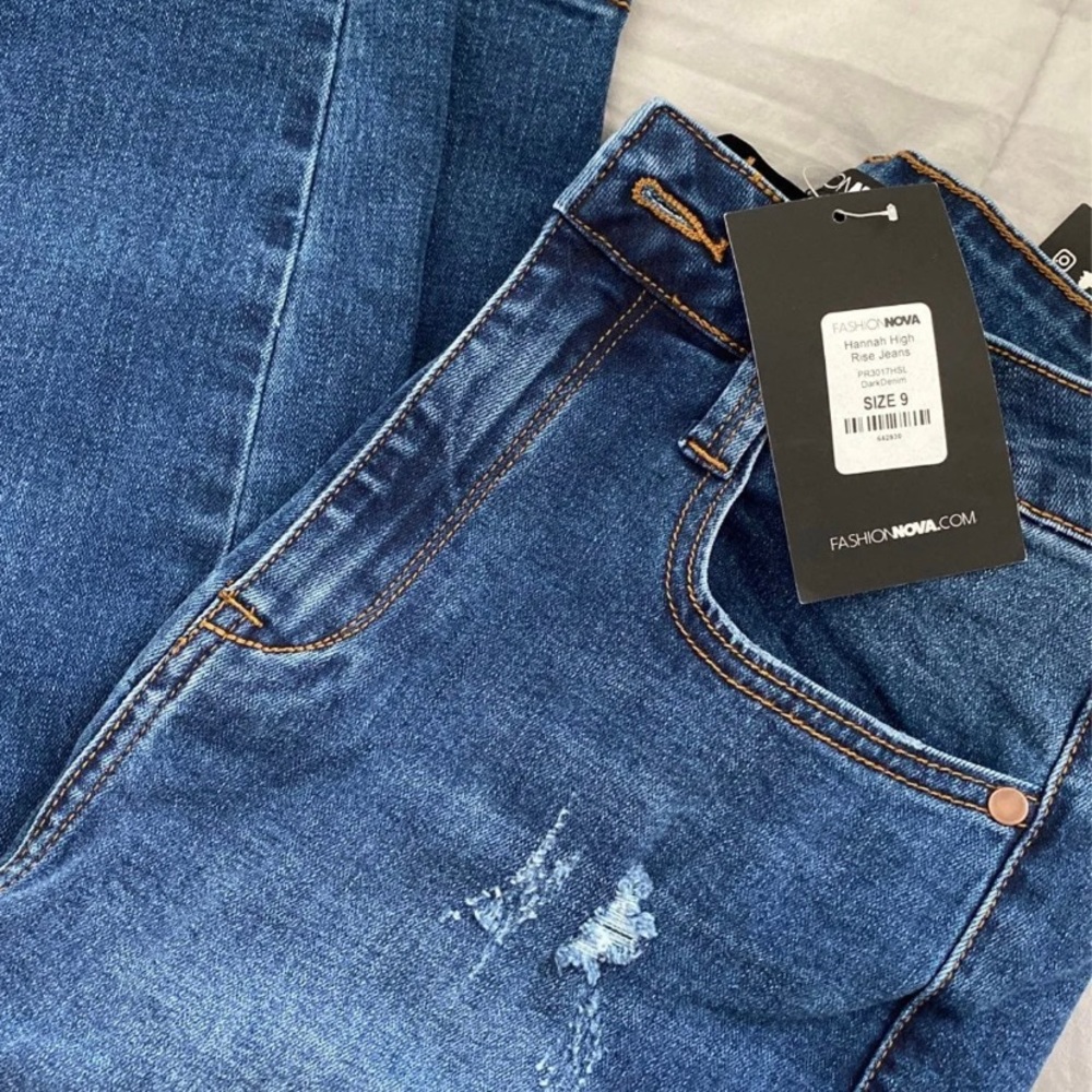 Fashion Nova Skinny Jeans size 9